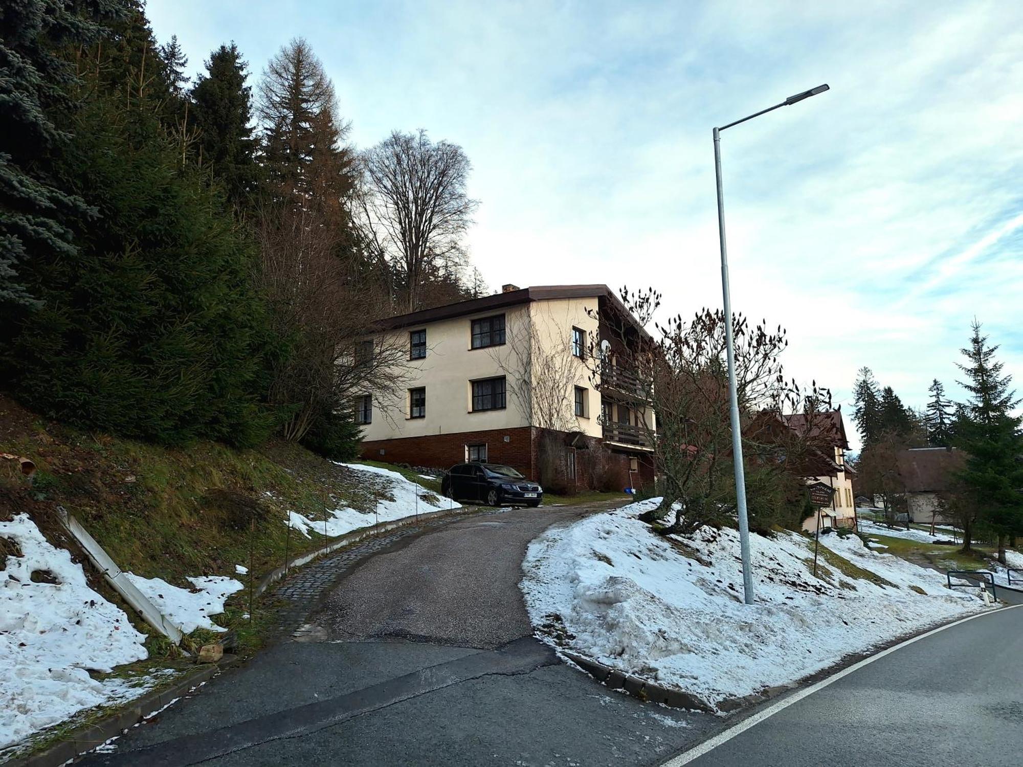 254 * Johannisbad